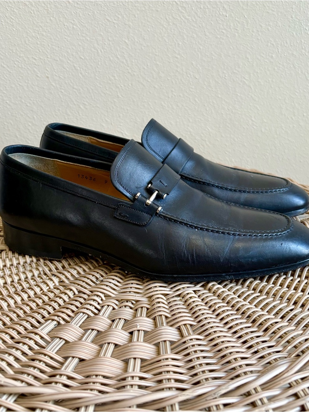 Magnanni 'Lino' style black leather slip-on bit loafers